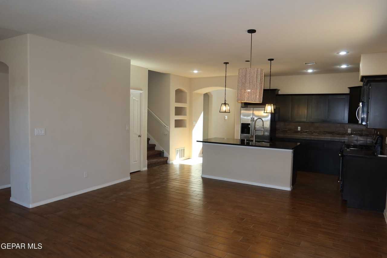 14925 Tim Hardaway Dr - Photo 6 of 35