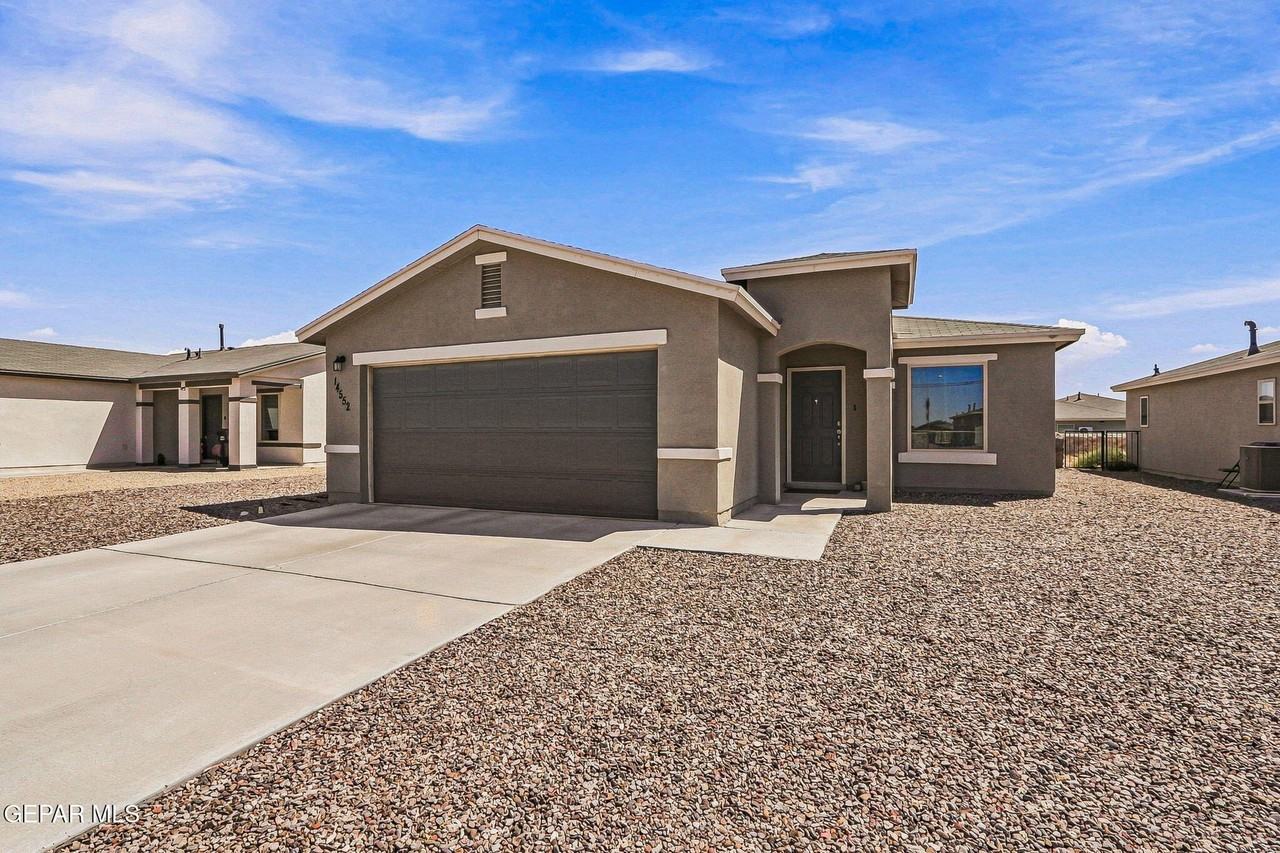 14552 Mescal Bean Ct - Photo 3 of 33
