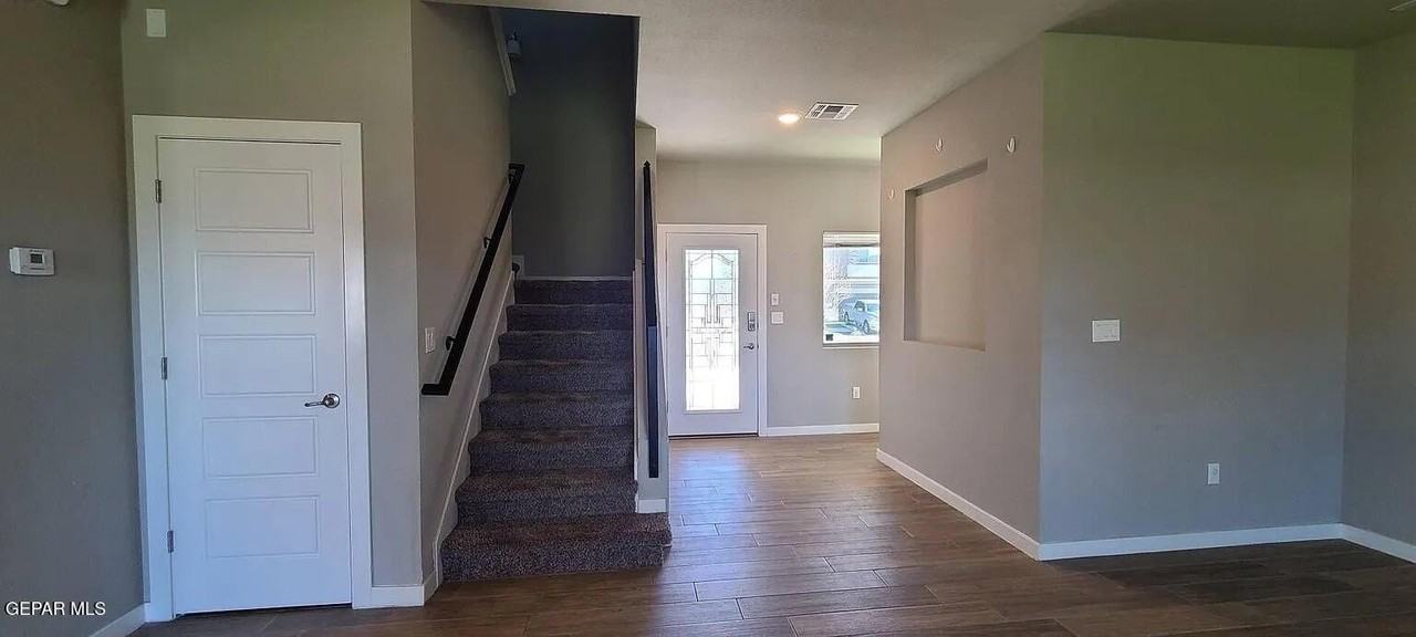 12065 Mesquite River Dr - Photo 3 of 24