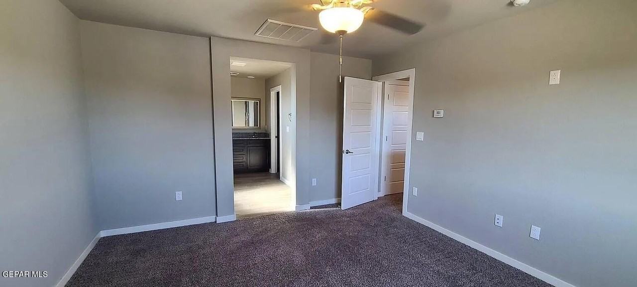 12065 Mesquite River Dr - Photo 6 of 24