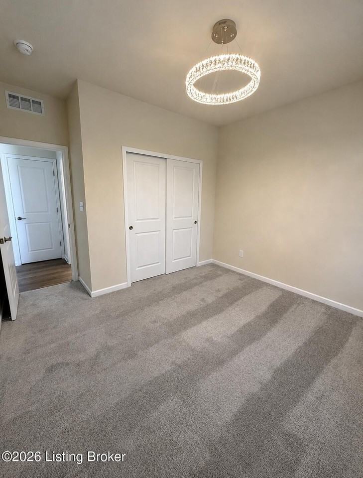 16800 Asher Ct - Photo 3 of 20