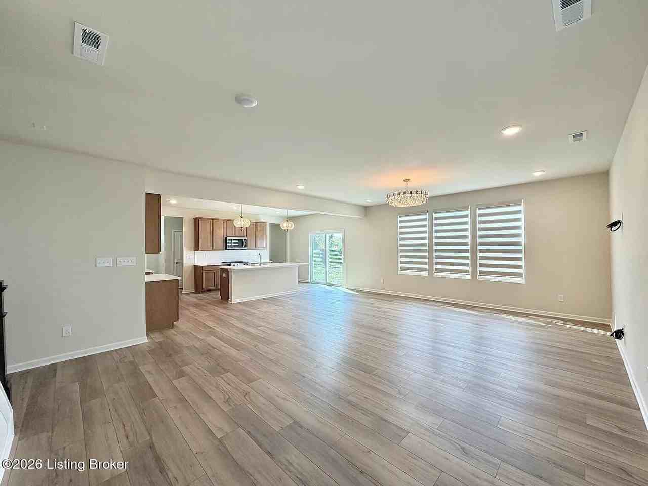 16800 Asher Ct - Photo 5 of 20