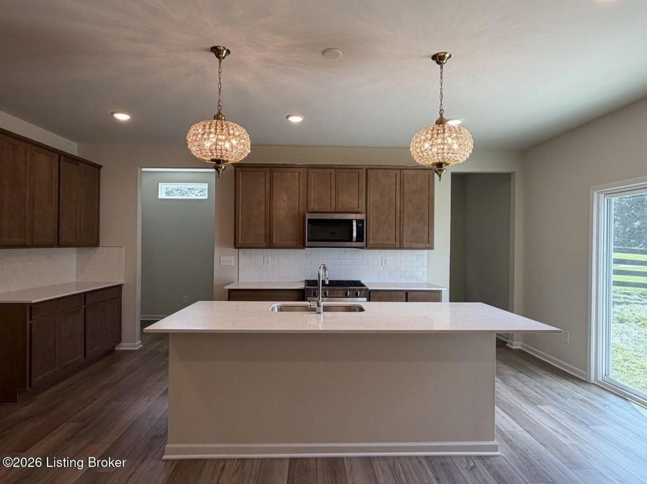 16800 Asher Ct - Photo 6 of 20