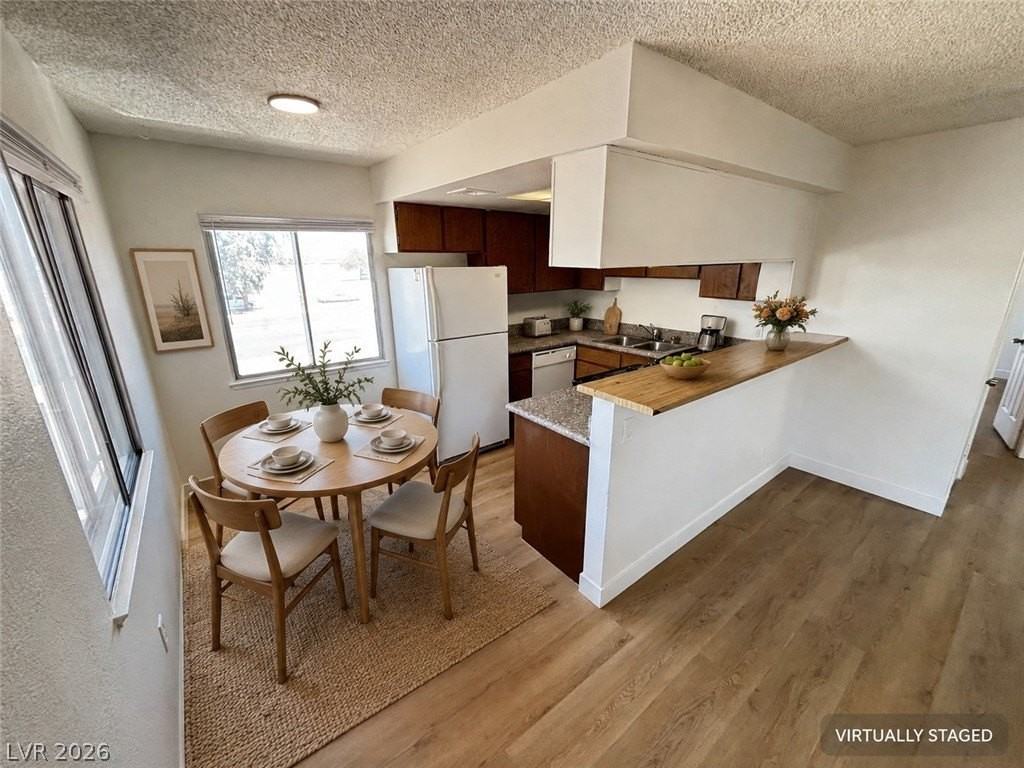 3431 E Cheyenne Ave #C - Photo 4 of 7