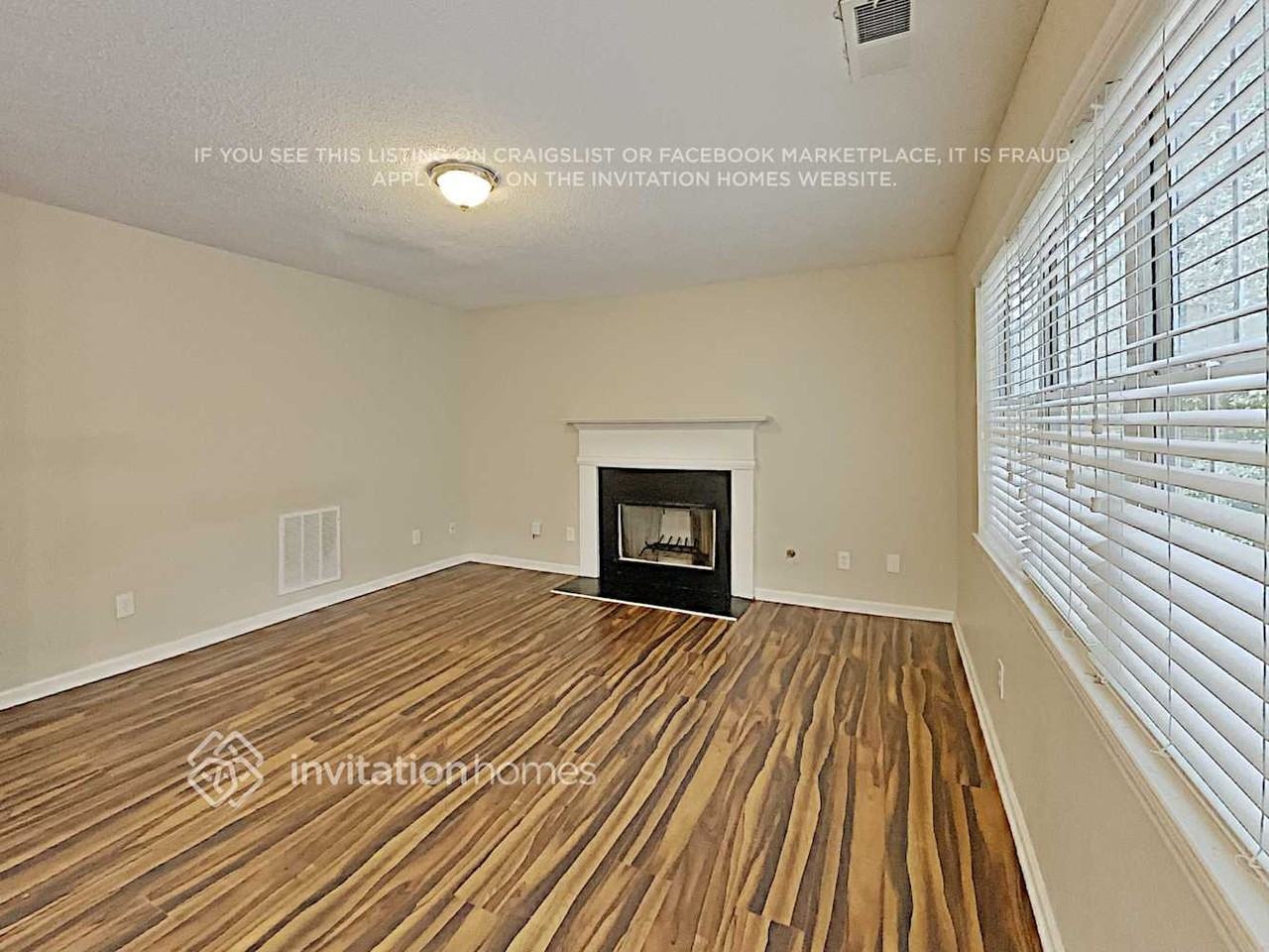 2323 Wavetree Ln Nw - Photo 4 of 19