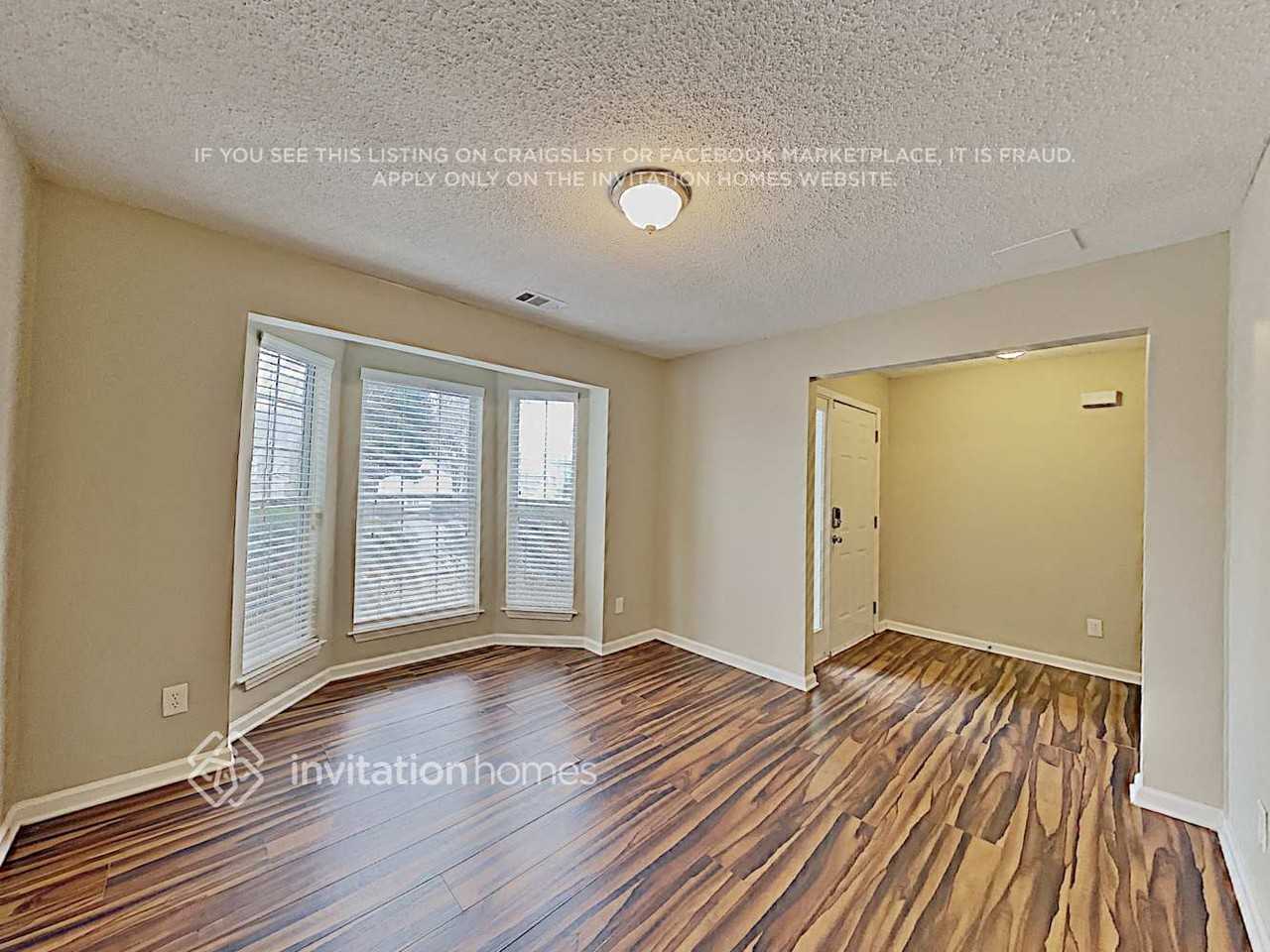 2323 Wavetree Ln Nw - Photo 5 of 19