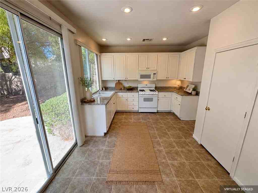 10319 Splendor Ridge Ave - Photo 4 of 23