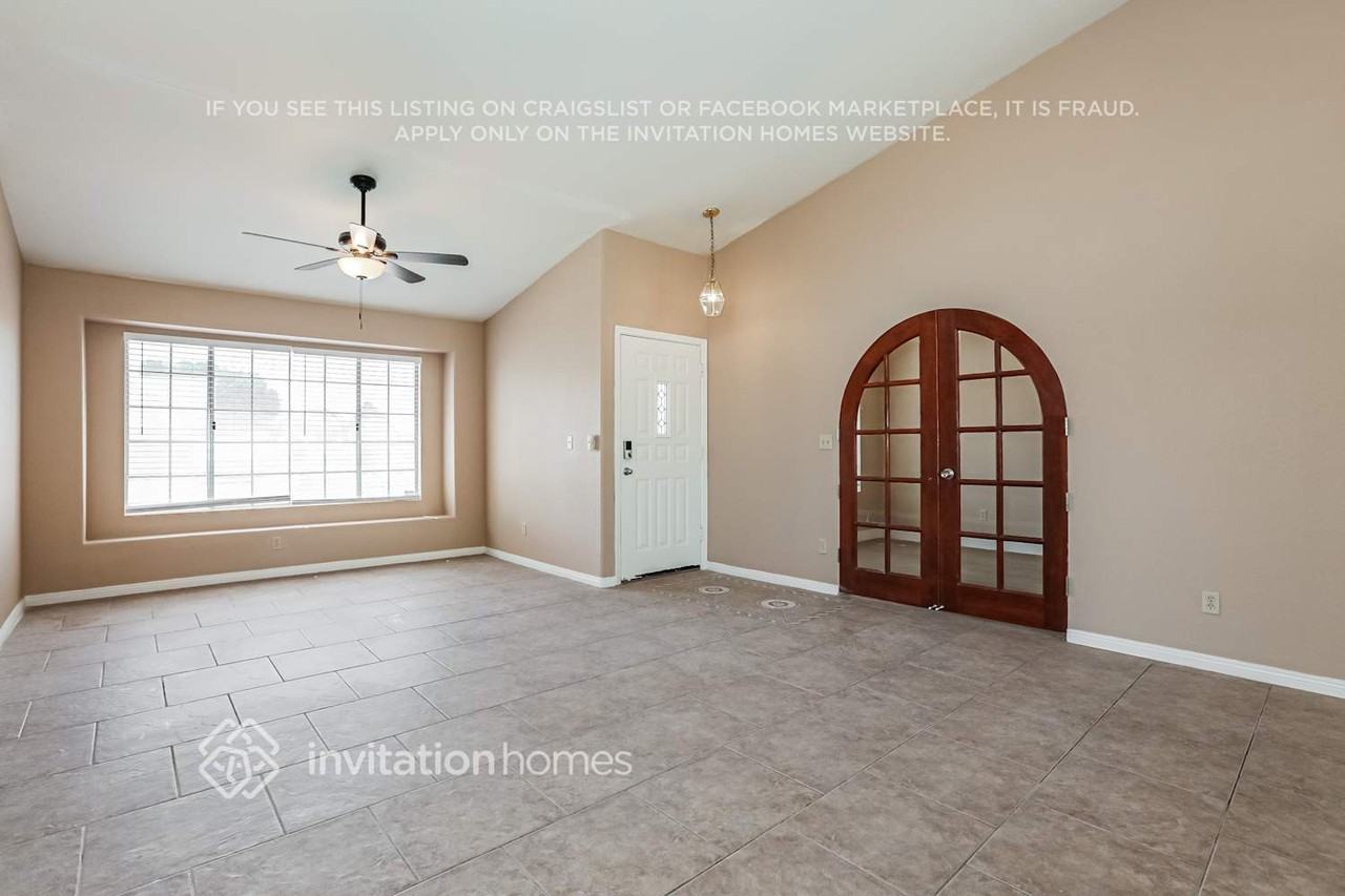 5316 E Forge Ave - Photo 4 of 17