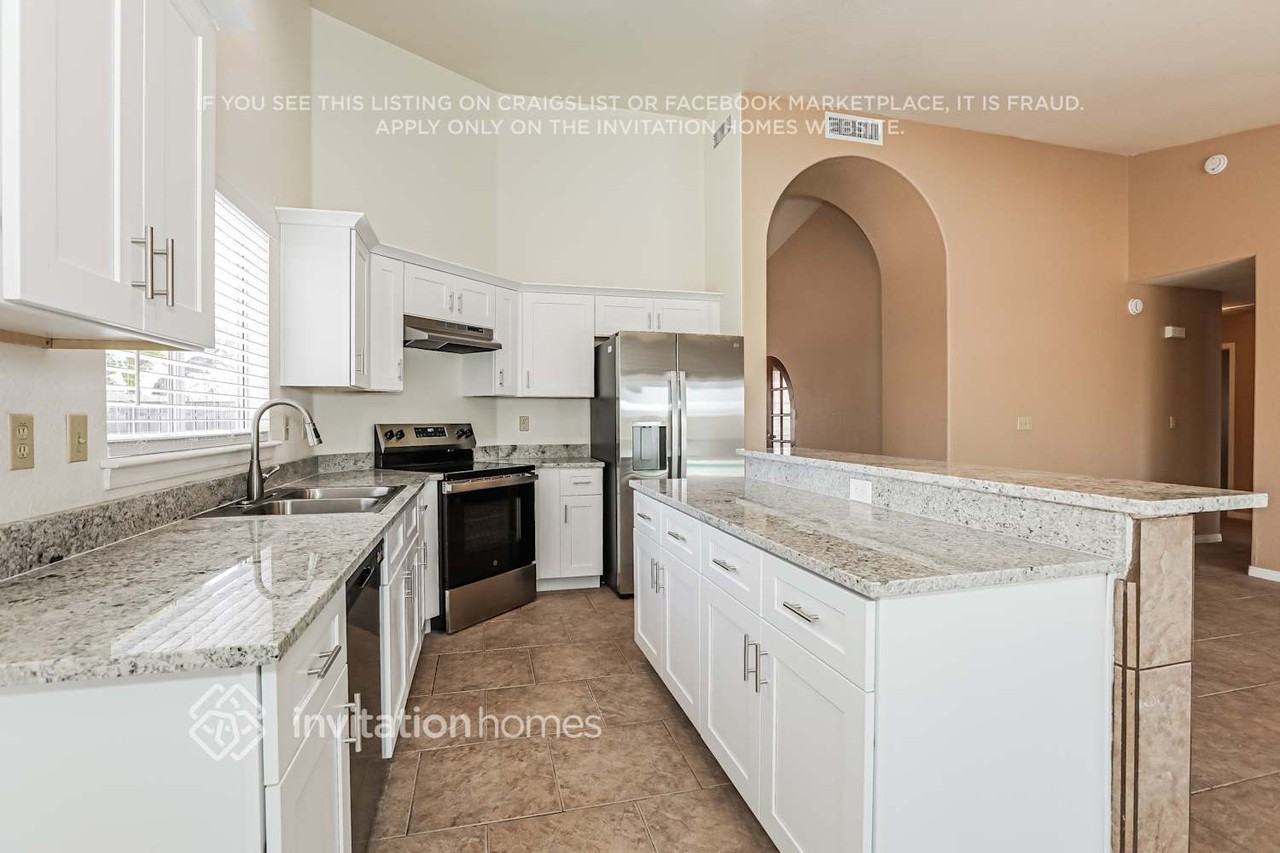 5316 E Forge Ave - Photo 7 of 17