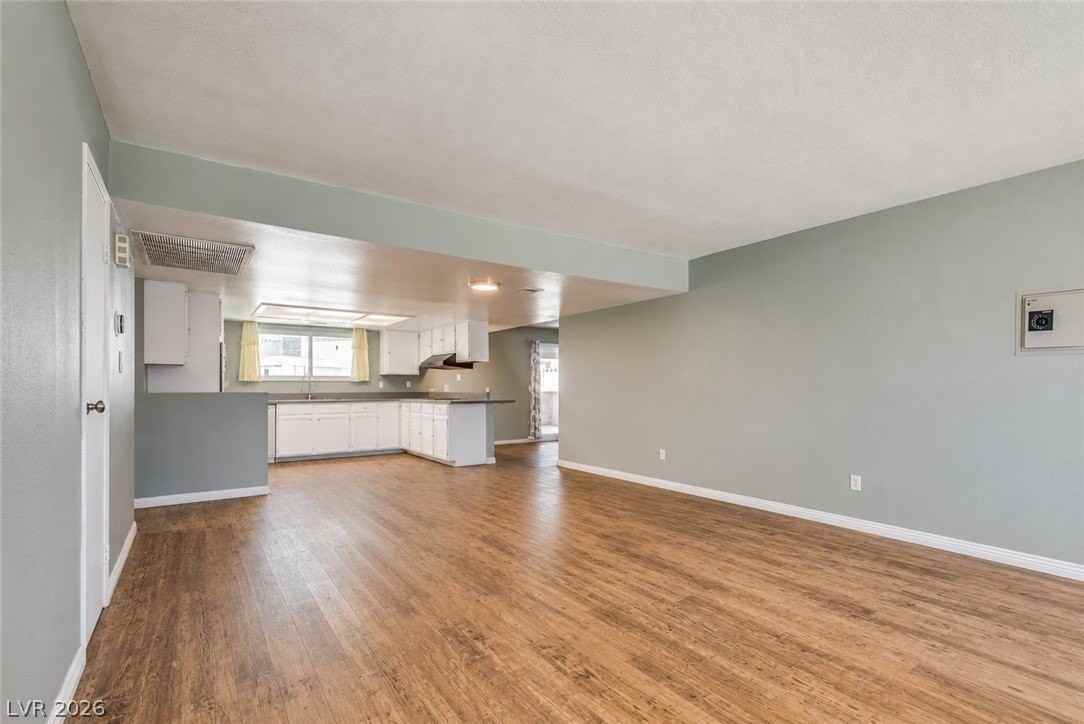 130 Forest Ln - Photo 3 of 17