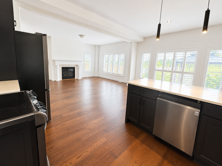 122 Greenwich Ave - Photo 5 of 10