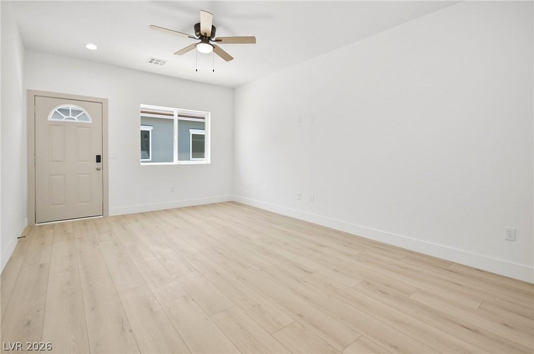 2001 S Dandelion St #4 - Photo 2 of 24