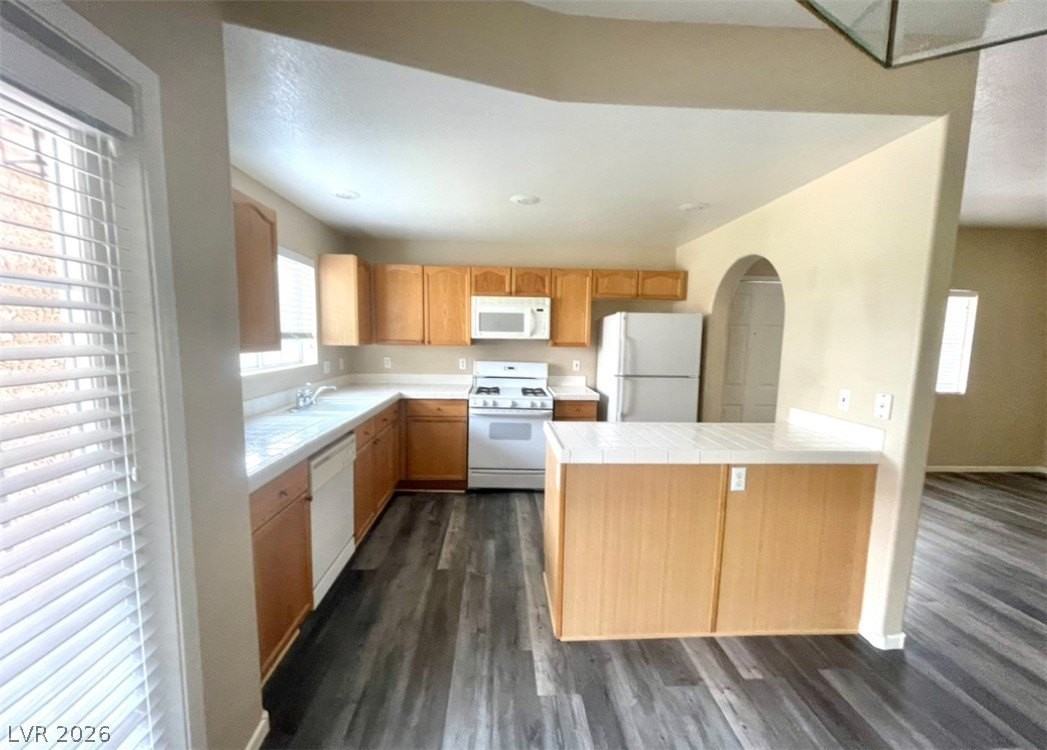 424 Pine Haven St #102 - Photo 5 of 8