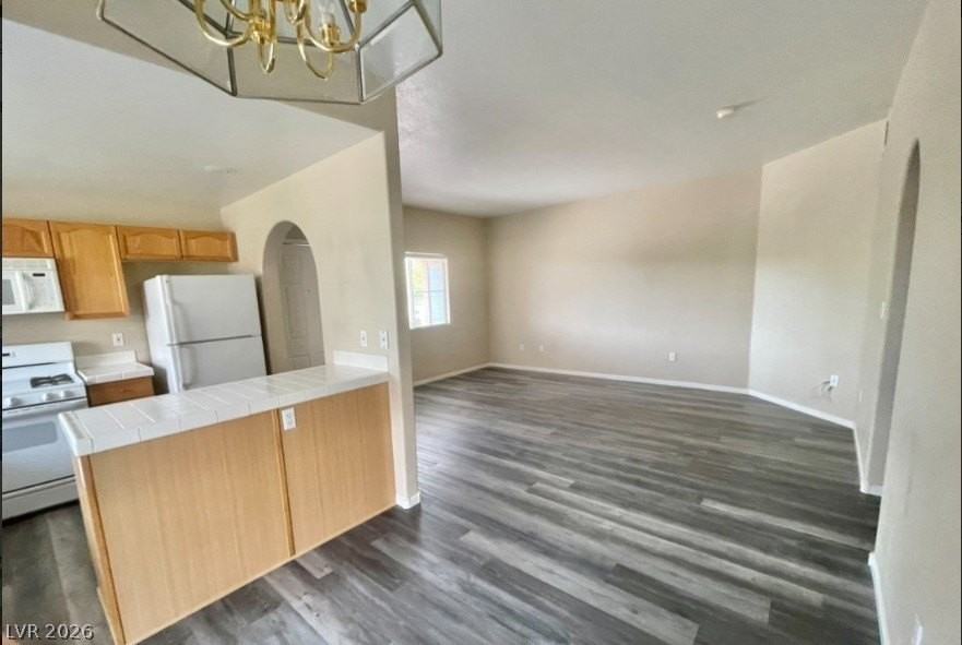 424 Pine Haven St #102 - Photo 6 of 8