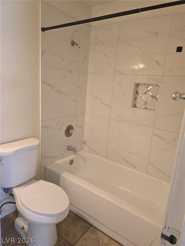 2775 Twistingbow Ln #B - Photo 5 of 5