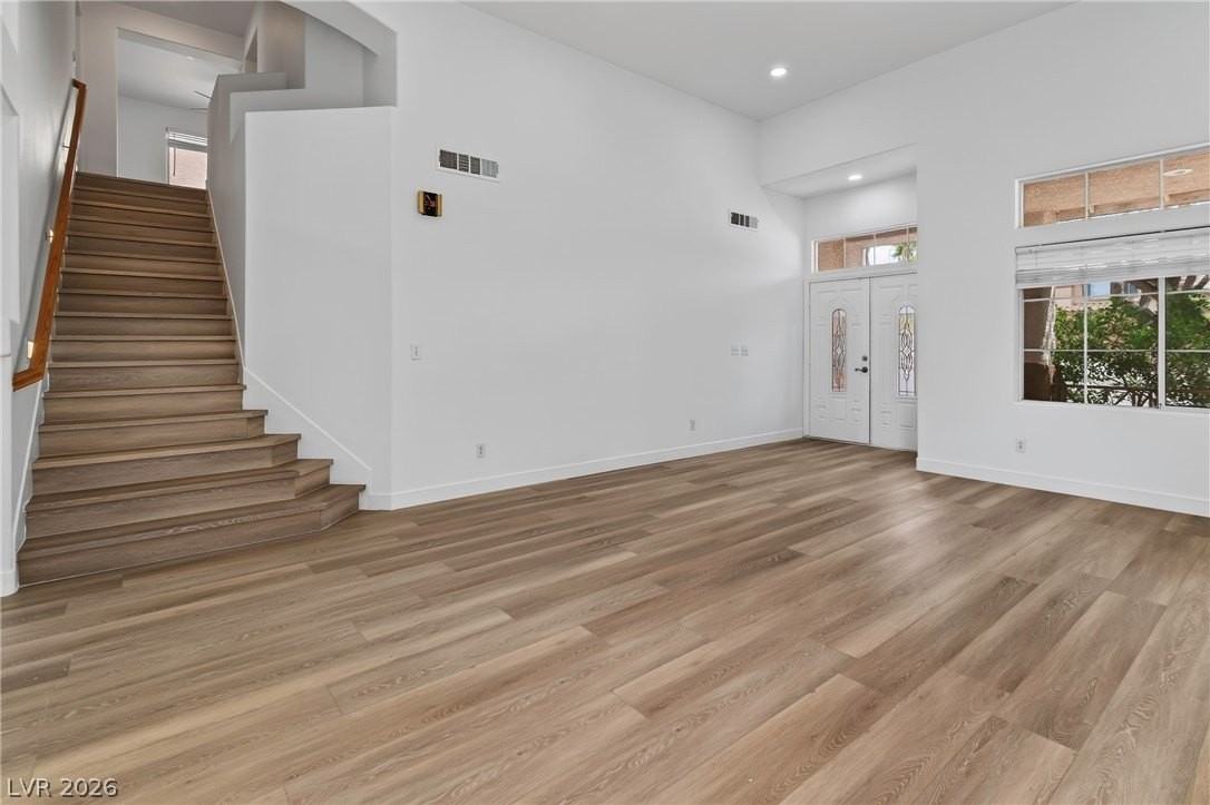 2572 Corner Stone Cir - Photo 4 of 34