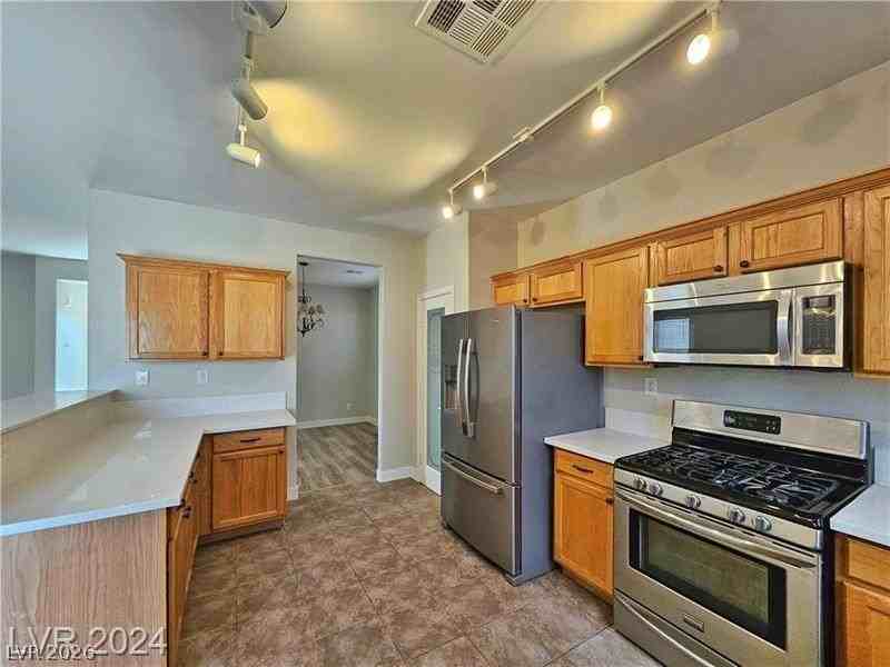 8961 Veneroso St - Photo 5 of 23
