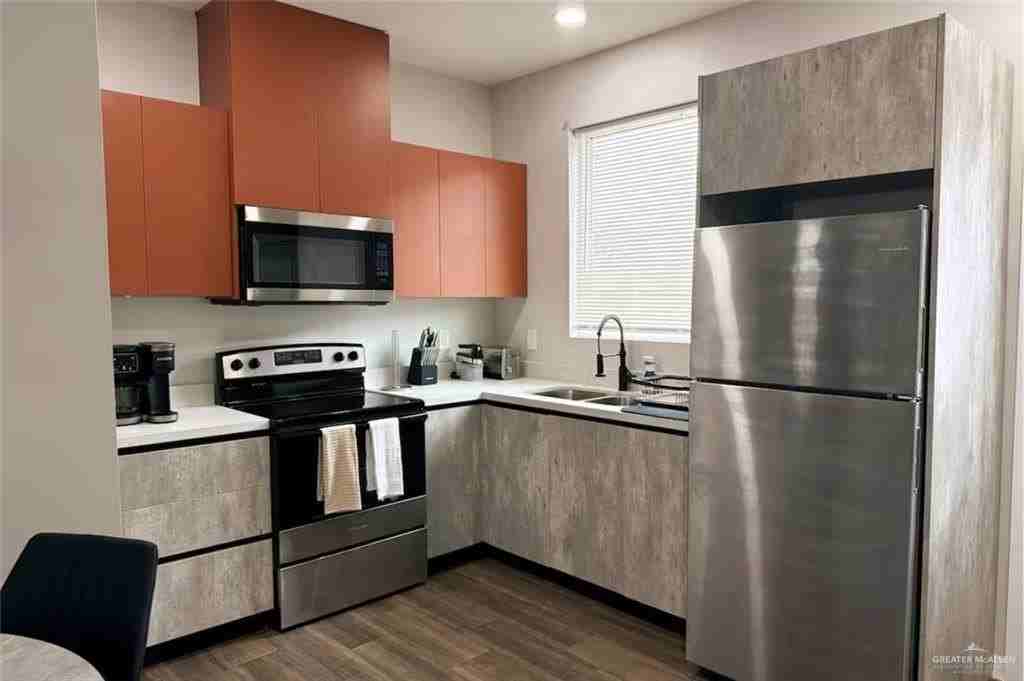 11003 N 36th Ln #5 - Photo 5 of 10