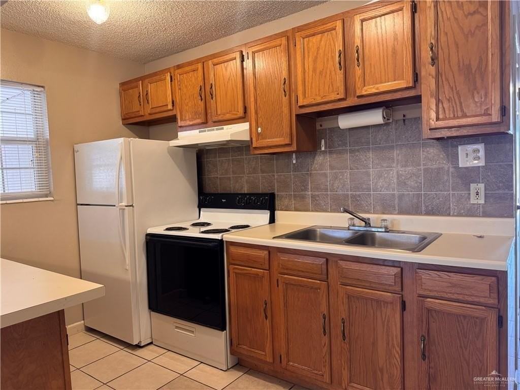 3415 N Kenyon Rd #3 - Photo 6 of 17