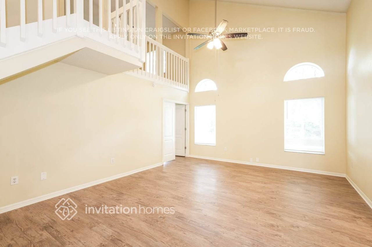 1823 Dockside Dr - Photo 5 of 18