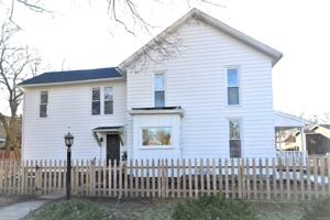 featured image of 610 Union St #1