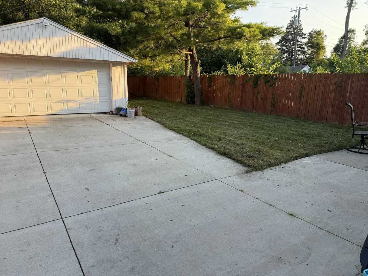 15292 Spring Garden St - Photo 4 of 4
