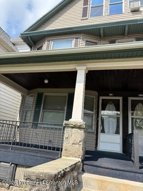 615 N Main St - Photo 2 of 17