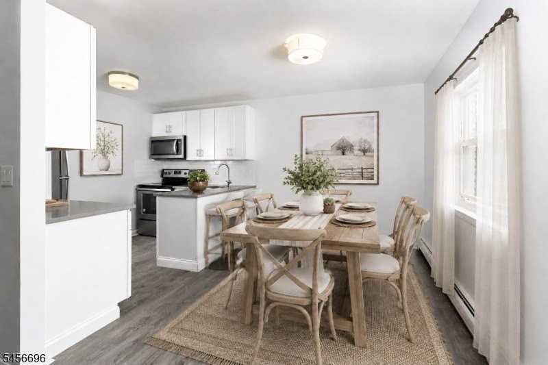 555 Main Street - Photo 6 of 24