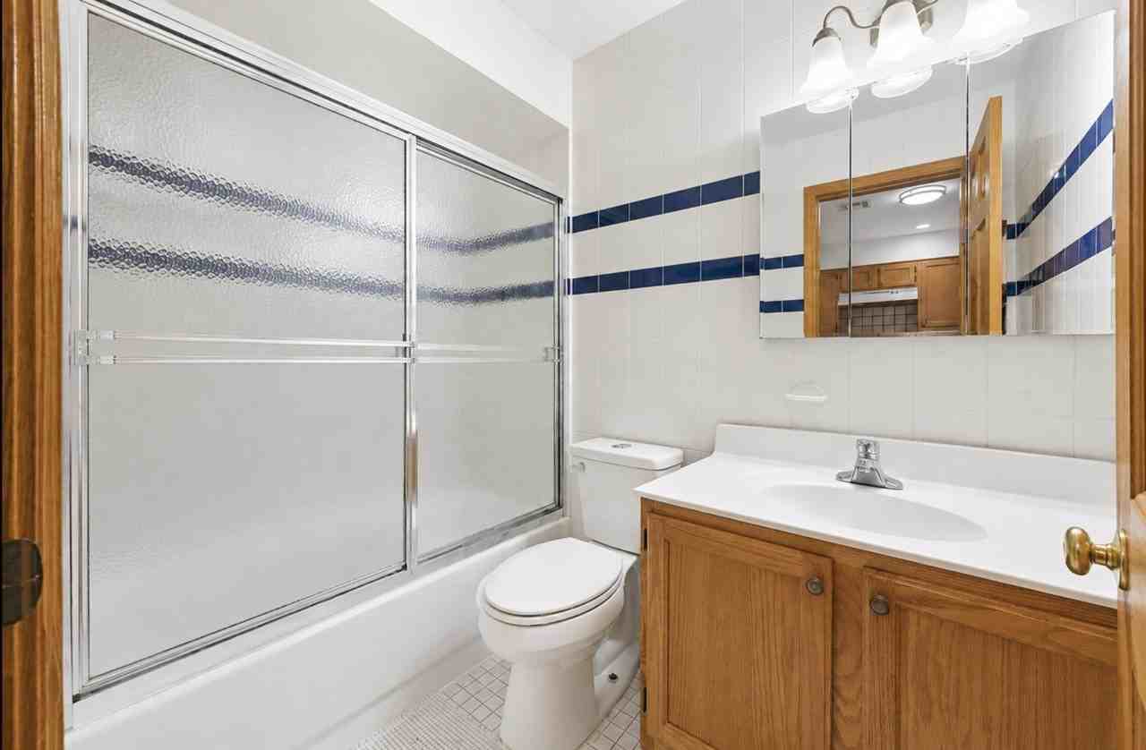 58 Avenue C #1 - Photo 5 of 6