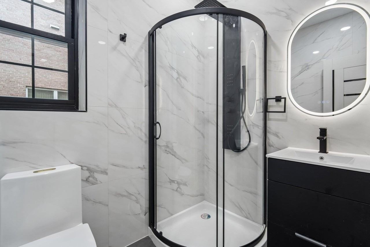 423 Aurora Ave #1 - Photo 7 of 30