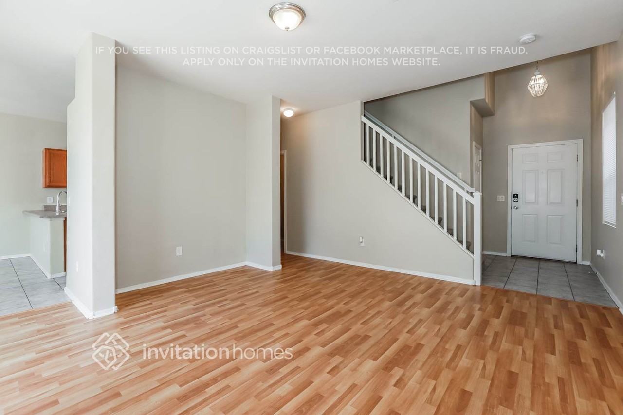 8743 E Kilarea Ave - Photo 5 of 18