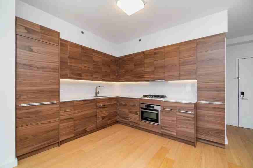171 Suffolk St - Photo 3 of 4