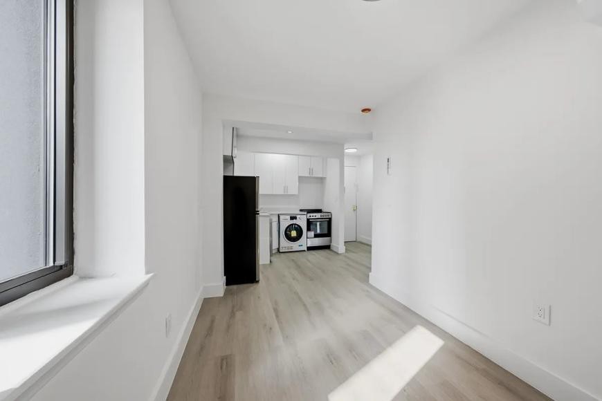 300 E 96th St - Photo 3 of 7