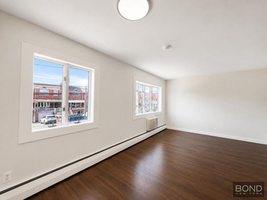6011 74th St - Photo 2 of 7