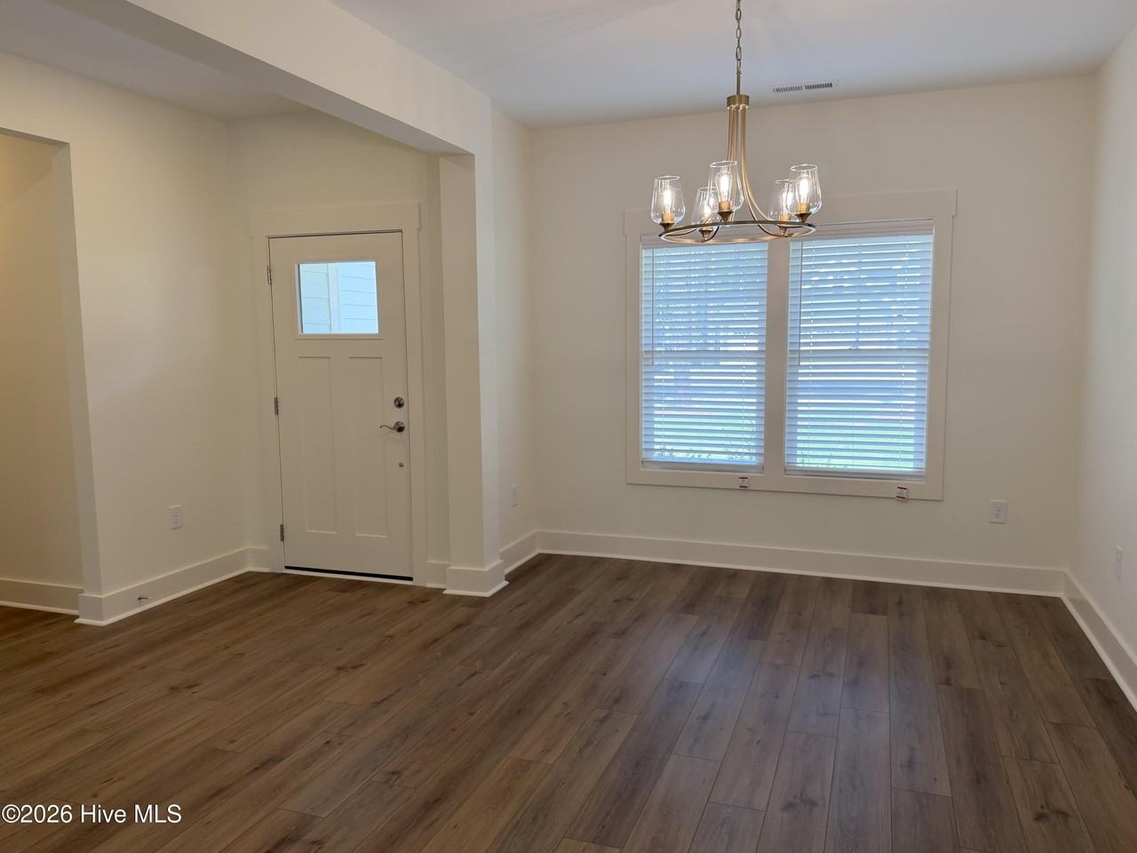 615 Gregory St - Photo 3 of 41