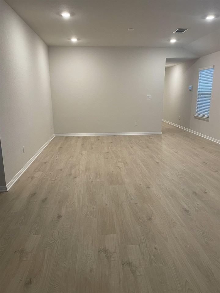 185 Grey Slate Ave - Photo 4 of 26