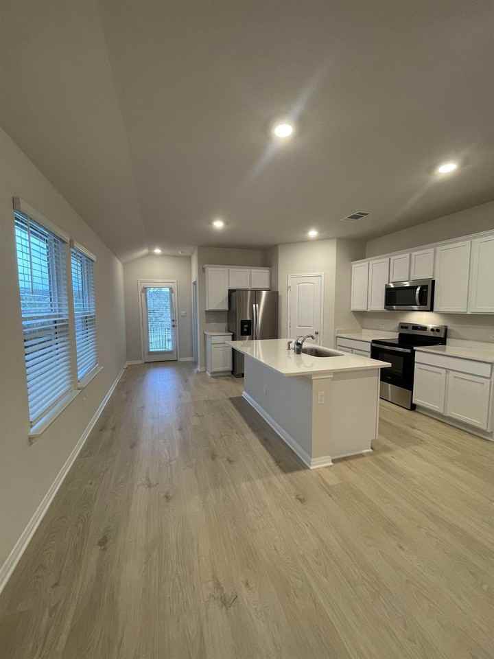 185 Grey Slate Ave - Photo 5 of 26