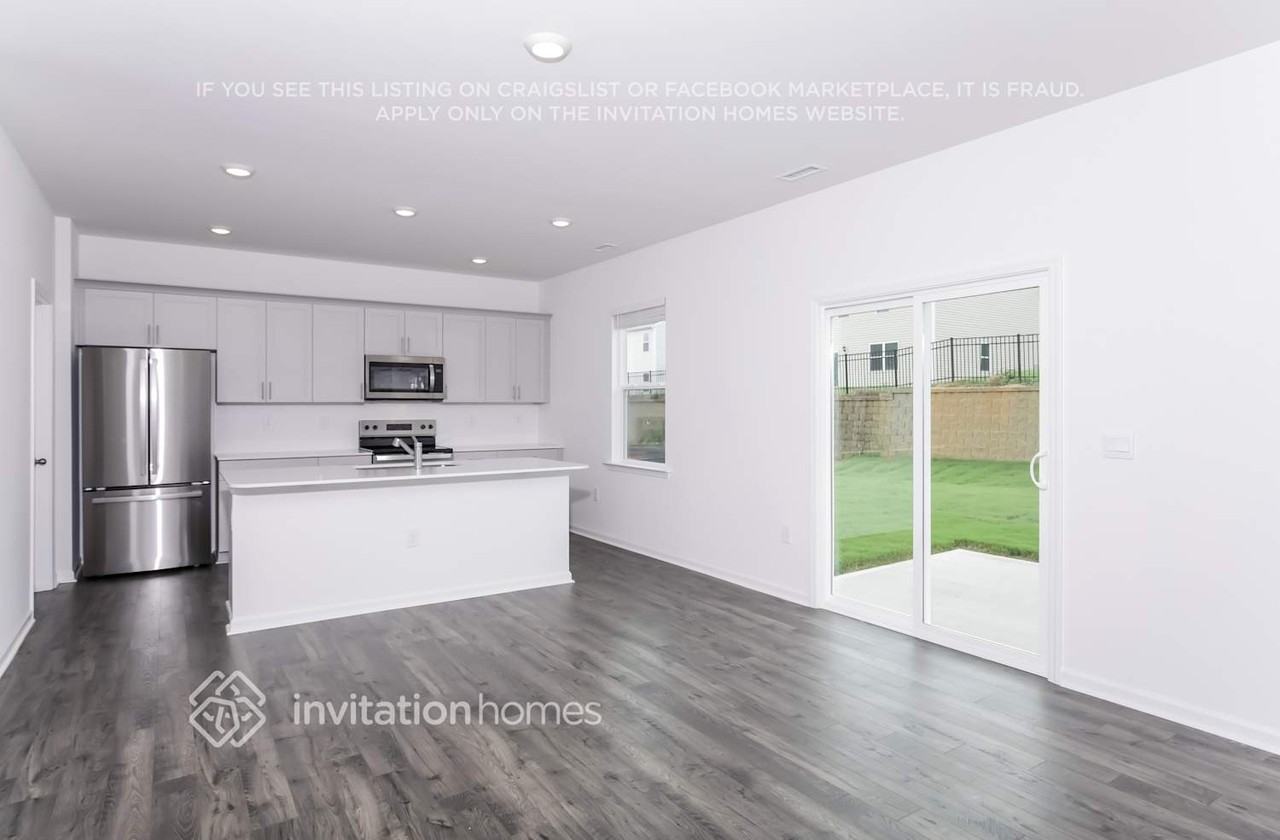 178 Saddle Mare St - Photo 6 of 18