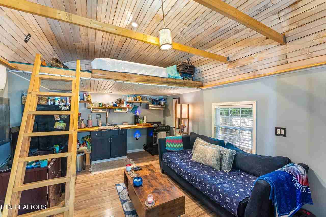 286 Childs Rd - Photo 7 of 22