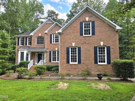 featured image of 5 Spreading Oak Ct