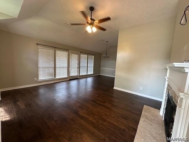 1604 Queen Elizabeth Ct - Photo 5 of 22