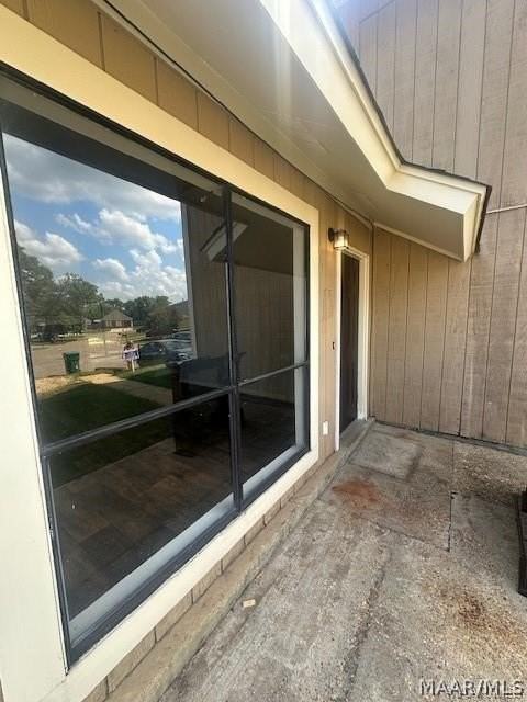50 Glenwood Ct - Photo 2 of 12