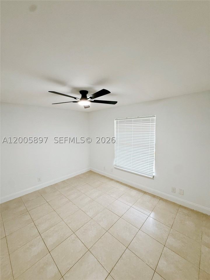 4259 Royal Banyan Way #B - Photo 6 of 18