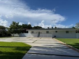 10245 Sw 68th St #10245 - Photo 1 of 1