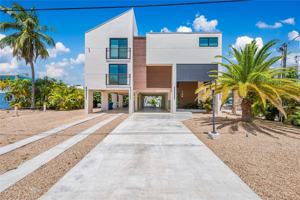 featured image of 108 W Plaza Del Lago #108