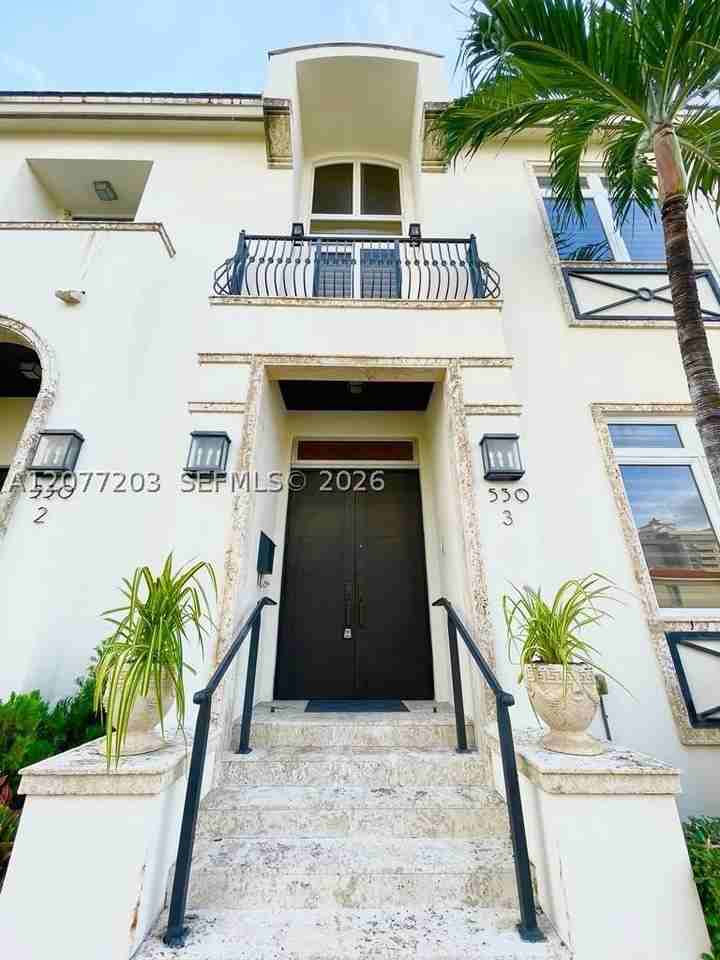 530 Valencia Ave #3 - Photo 2 of 50