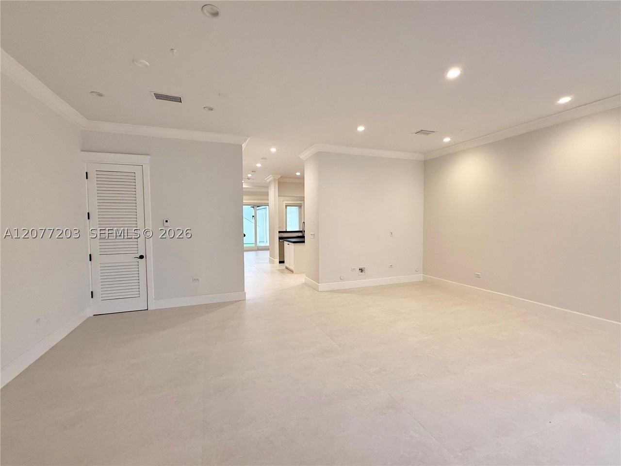 530 Valencia Ave #3 - Photo 6 of 50