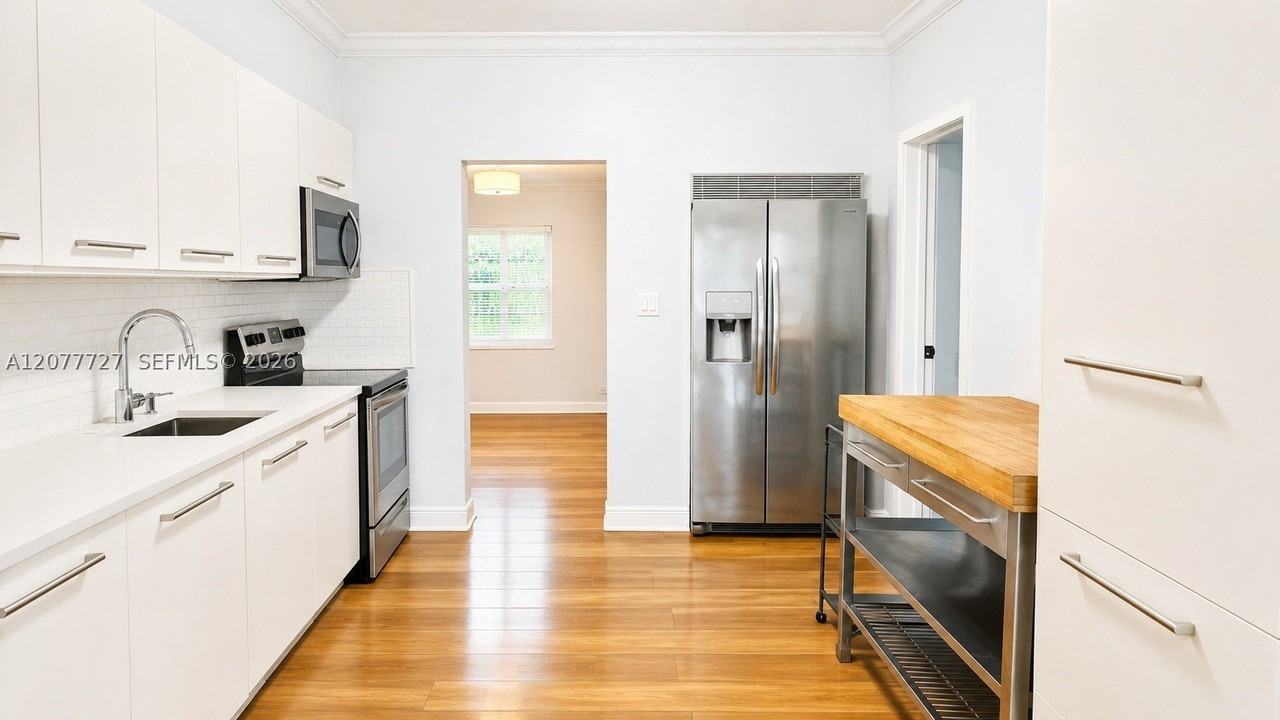 6566 Sw 52nd Ter #0 - Photo 2 of 10