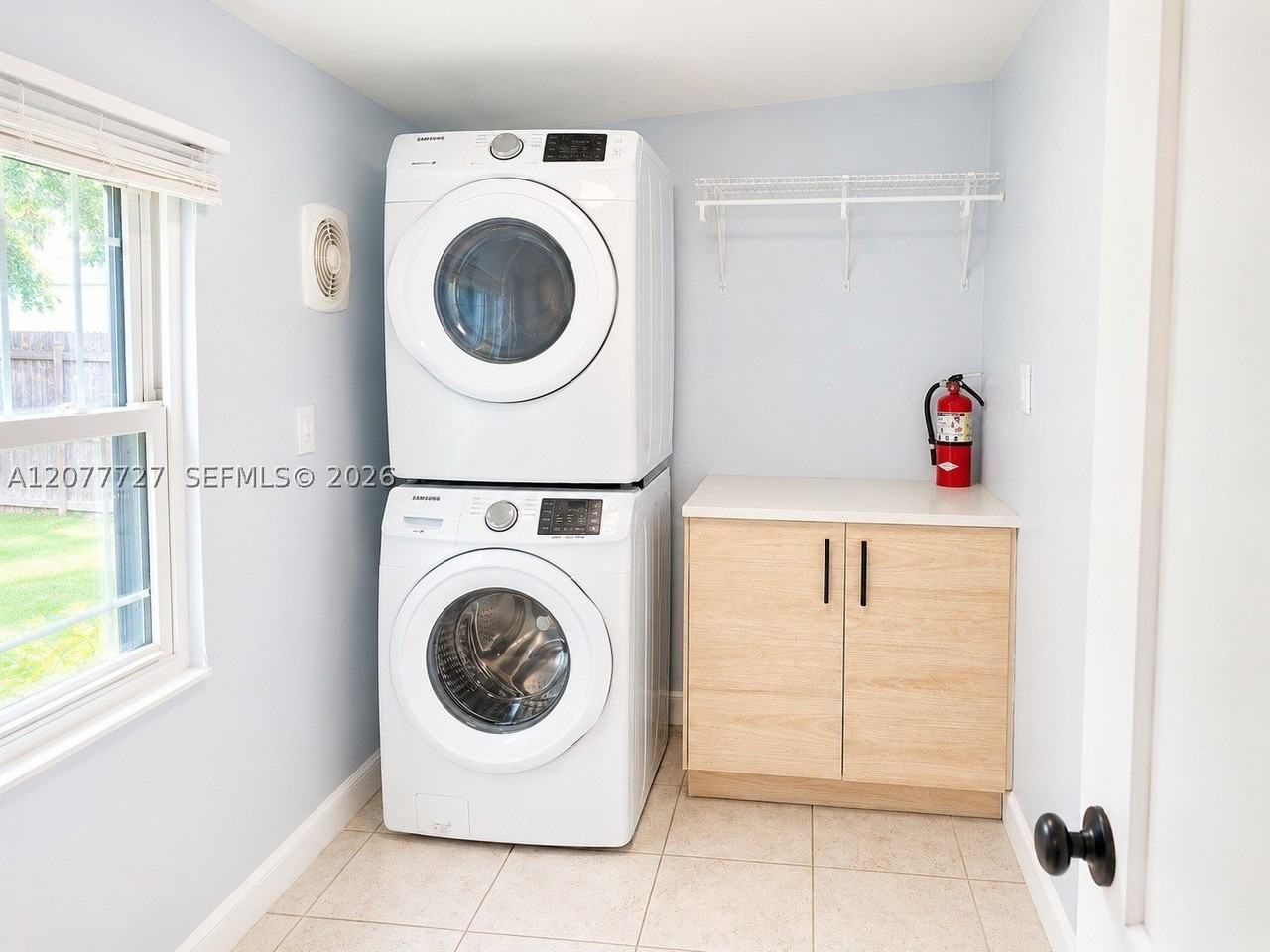 6566 Sw 52nd Ter #0 - Photo 5 of 10