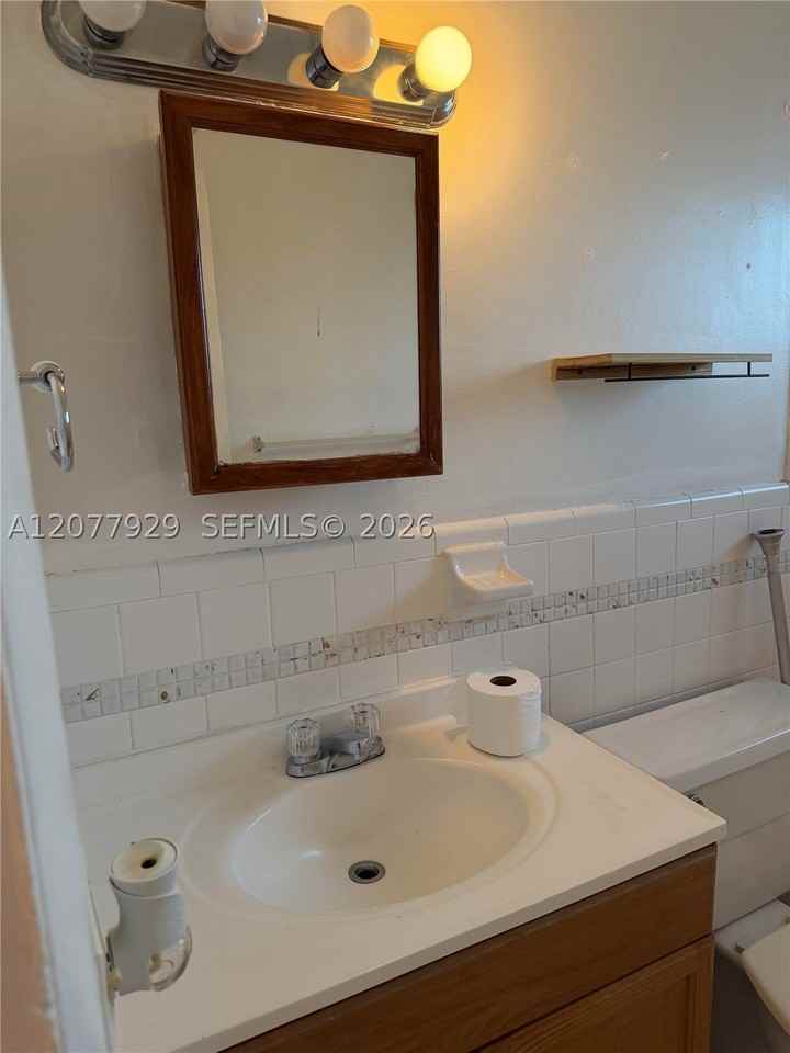 7811 Johnson St #1E - Photo 7 of 14